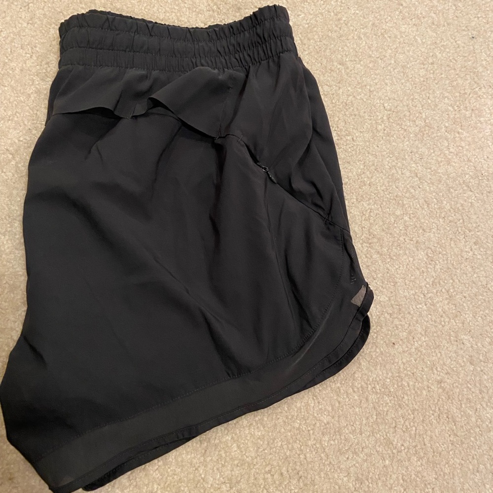 Athleta shirts 4 inch, dark gray, size L. Gently worn. Great staple, super comfy